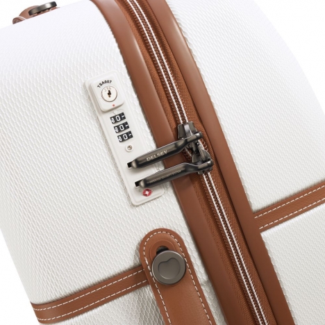 چمدان-دلسی-مدل-chatelet-air-شیری-167281015-نمای-زیپ